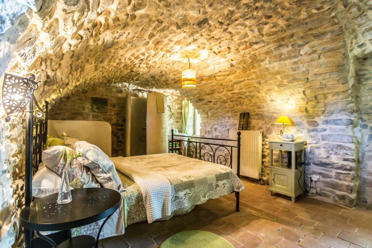 La Flor Azul Bed and Breakfast Grospierres Εξωτερικό φωτογραφία