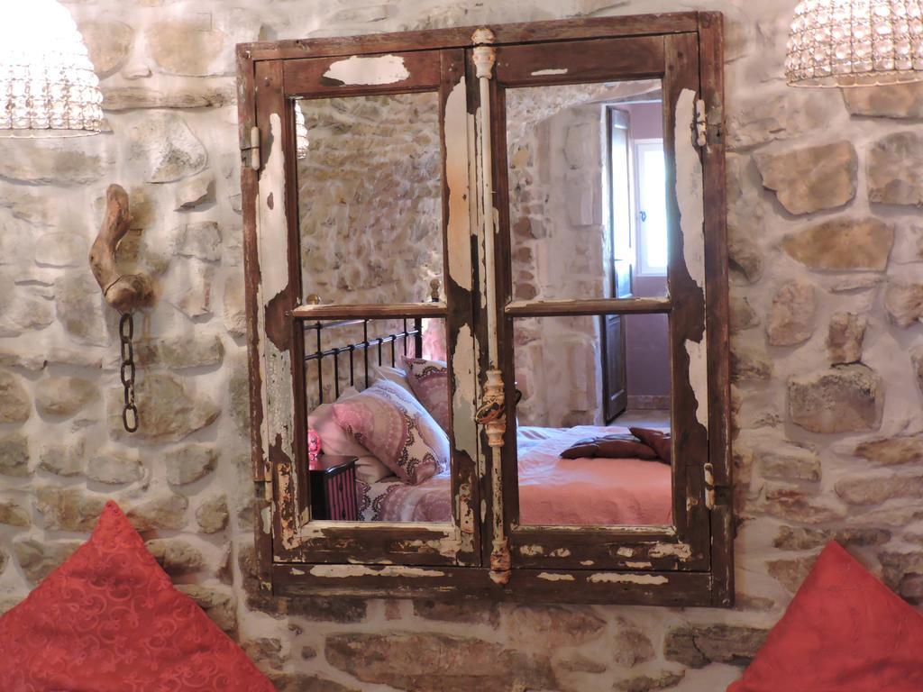 La Flor Azul Bed and Breakfast Grospierres Εξωτερικό φωτογραφία