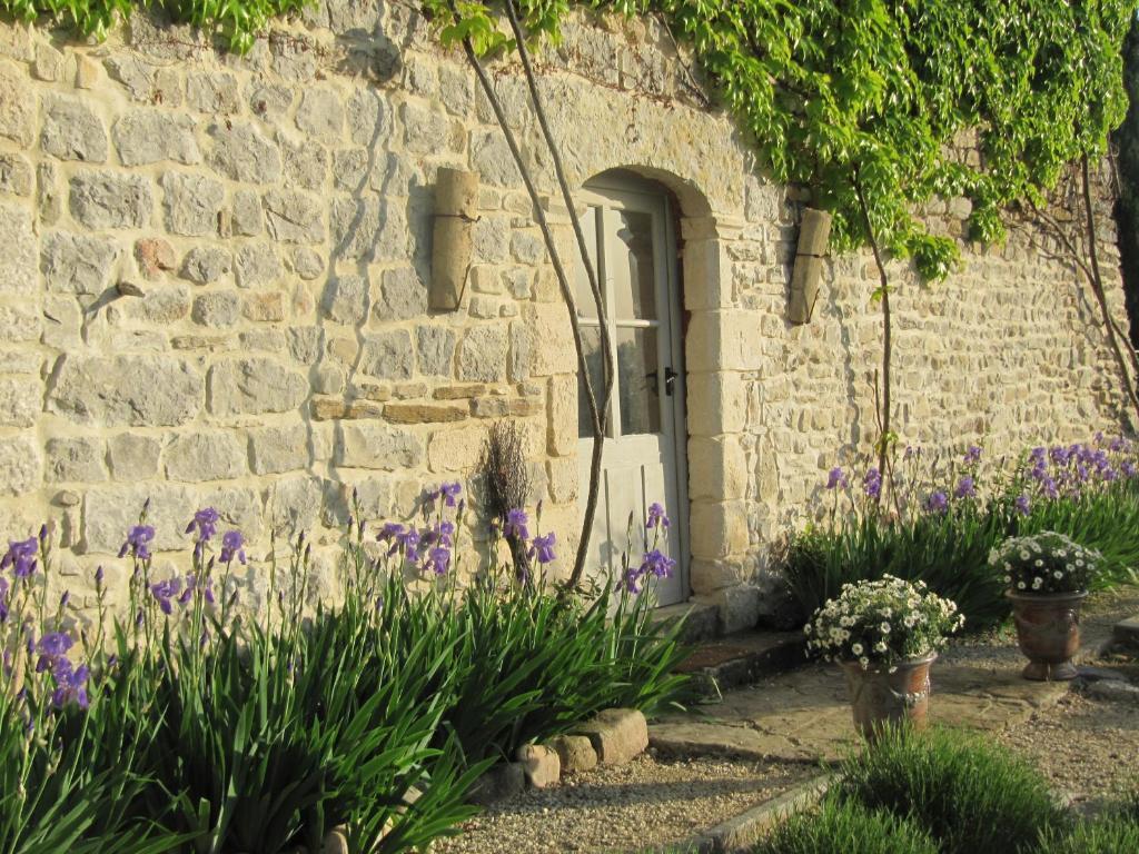 La Flor Azul Bed and Breakfast Grospierres Εξωτερικό φωτογραφία