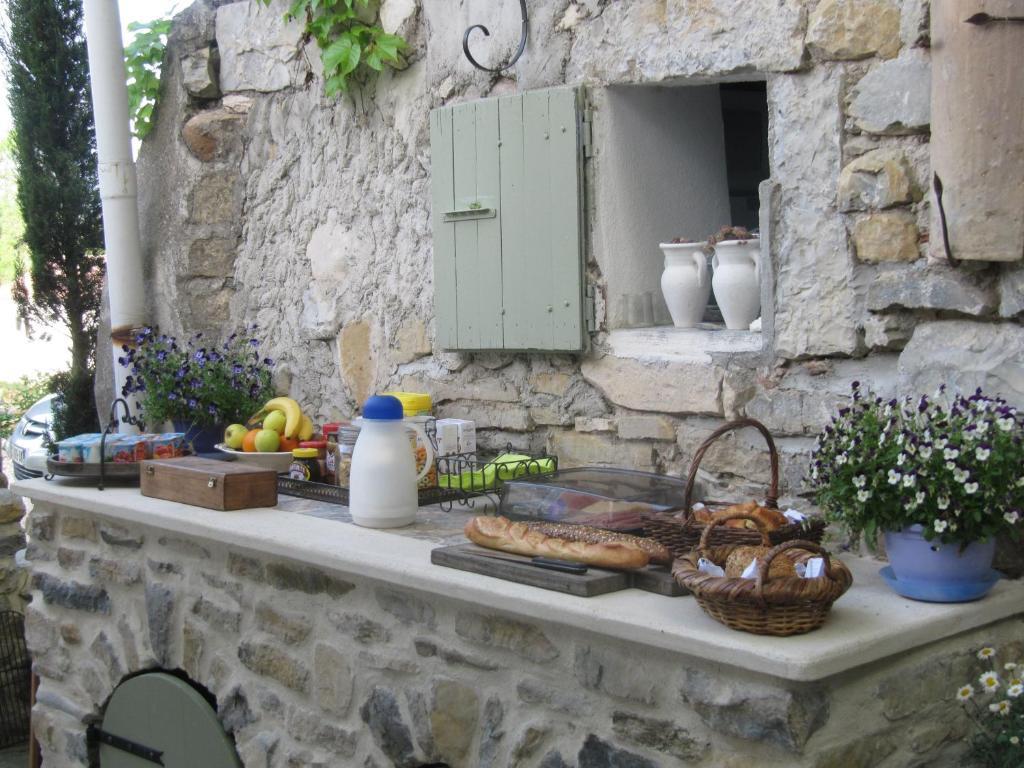 La Flor Azul Bed and Breakfast Grospierres Εξωτερικό φωτογραφία