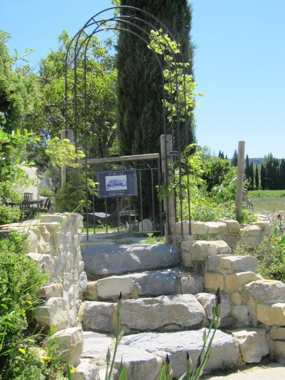 La Flor Azul Bed and Breakfast Grospierres Εξωτερικό φωτογραφία